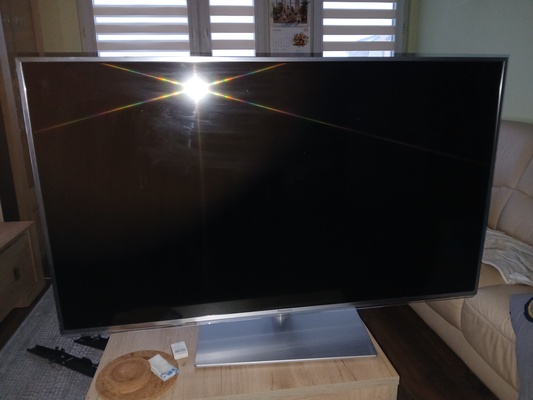 Elbląg Telewizor Panasonic LED TX - L50ET60 FHD 600Hz 3D, dodatkowo wieszak na ścianę.