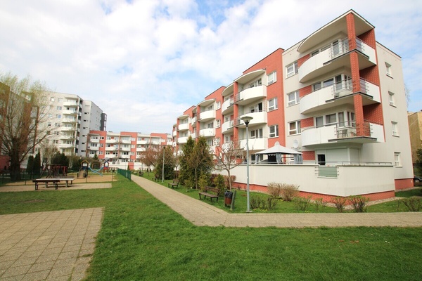 Elbląg NIERUCHOMOŚCI ANNA KRASZEWSKA  Mieszkanie w bloku z nowszych zasobów  *** Miejsce postojowe w hali