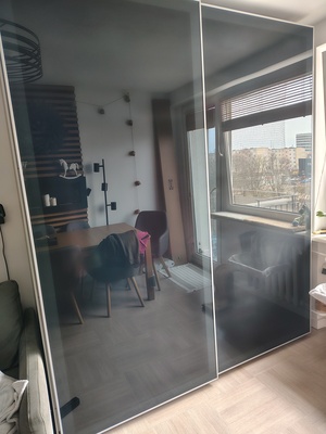 Elbląg Sprzedam 2 szt drzwi przesuwne szklane od szafy pax Ikea, wymiary 231,5 x 101,5 cm, kolor antracyt. Cena 200 zł