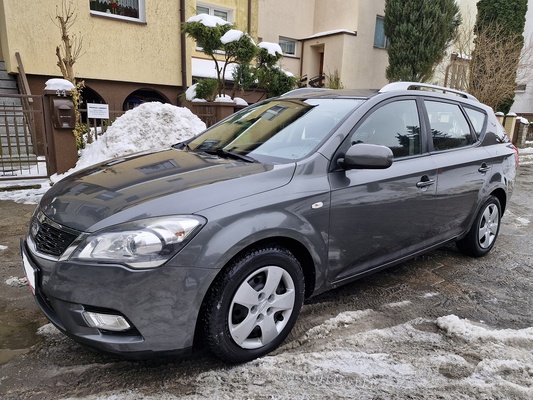 Elbląg Kia Ceed1.4 BenzynaModel 2011KlimatyzacjaElektryczne szybyZarejestrowana w Polsce