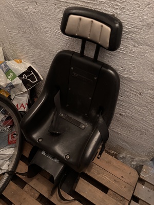 Elbląg Sprzedam fotelik rowerowy na bagażnik, jest to fotelik niemieckiej firmy Kettler, certyfikowany, nie posiada