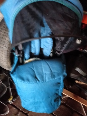 Elbląg Dzień dobry oddam za 200 zł wuzek parasolkę kolor niebieski jest bardzo zadbany