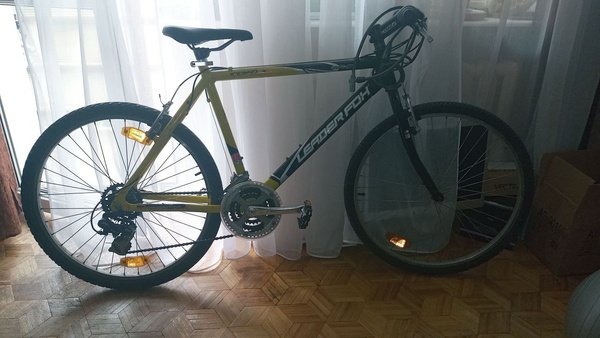 Elbląg Rower aluminiowy Indian Leader Fox, 6 przerzutek Shimano tył, 3 przód. Koła 26 cali + GRATIS!  Stan bardzo