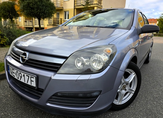 Elbląg Opel Astra 1.4Benz  90KM 2004Rok Bardzo Dobry Stan  -Klimatyzacja      -Poduszki