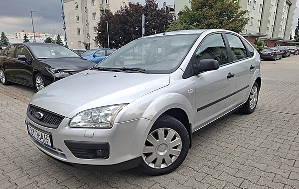 Elbląg FORD FOCUS 1.8 BenzynaNAJBOGATSZE WYPOSAŻENIESTAN WZOROWY