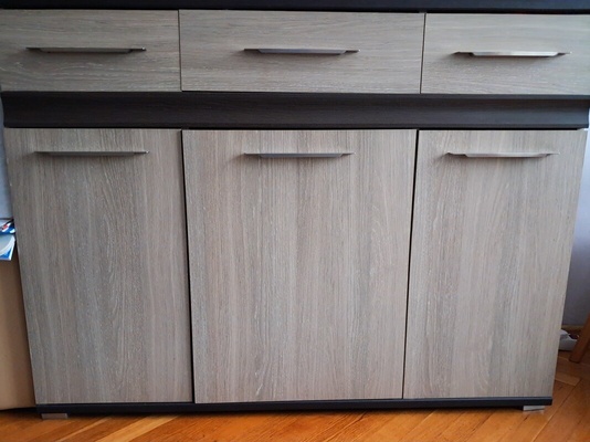 Elbląg Sprzedam Szafę 2 drzwiową 200/75/58 Komodę 95/120/40 Meble w stanie b. dobrym. Komoda 200 zł Szafa