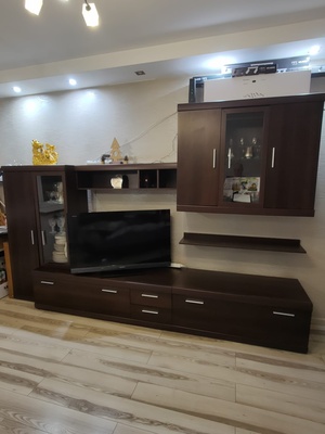 Elbląg Mam do sprzedania zestaw mebli do salonu, widoczne na zdjęciu w dobrym stanie, 3 metry długości, 
małe ślady