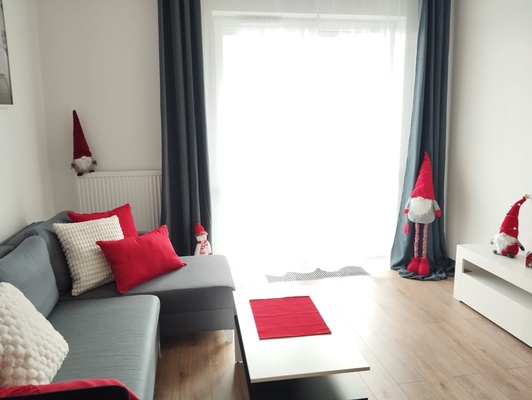 Elbląg 2 pokojowe mieszkanie z balkonem w nowoczesnym bloku z windą z naziemnym miejscem postojowym w cenie.