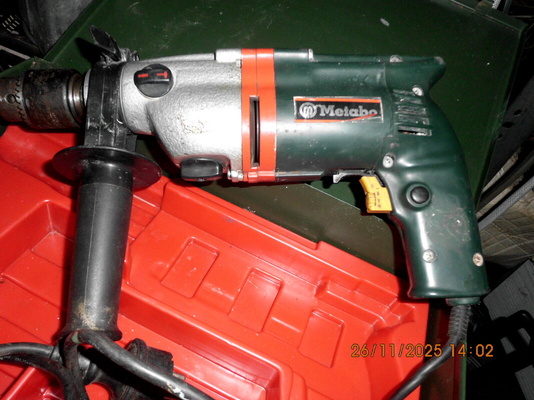 Elbląg Witam sprzedam Metabo EDV1000 o mocy 1000w. Sprzęt jest w sprawny i był używany sporadycznie w domu. Posiada
