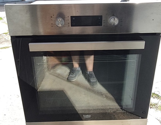 Elbląg Piekarnik z termo obiegiem do zabudowy Beko BIM22300X - Okap kuchenny Beko -GRATIS. Piekarnik mało używany był