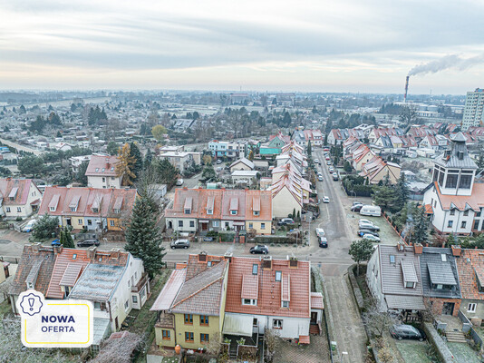 Elbląg PÓŁNOC NIERUCHOMOŚCISprzedam dom - Elbląg, Kielecka. Na sprzedaż dom w zabudowie szeregowej (środkowy)