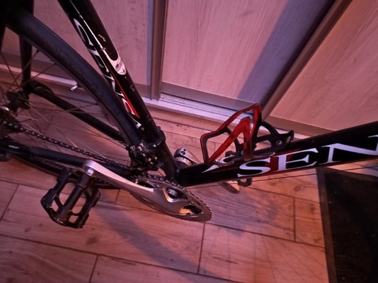 Elbląg Sprzedam rower Sensa Umbria koła 28 cali
Na amortyzatorze kilko miesięcznym
Na hamulcowy tarczowo