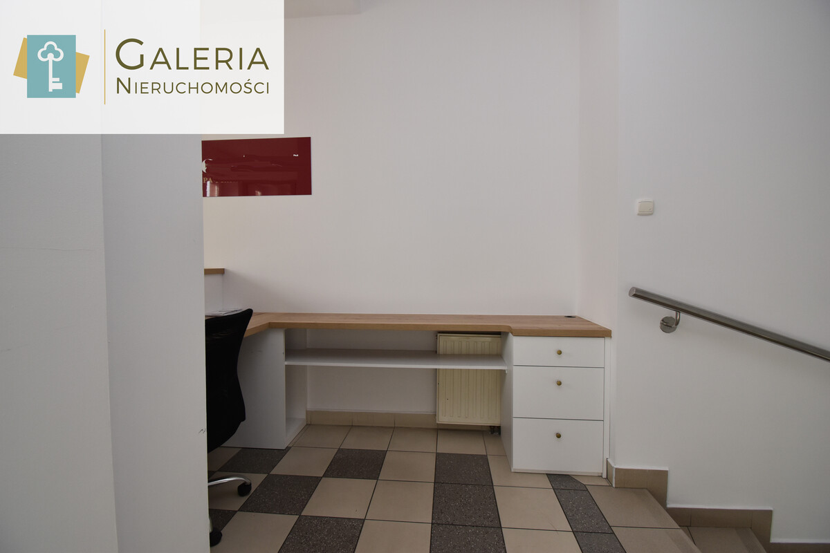 Elbląg GALERIA NIERUCHOMOŚCIZ pasji i miłości do nieruchomości Na wynajem: Dwupoziomowy lokal usługowy
