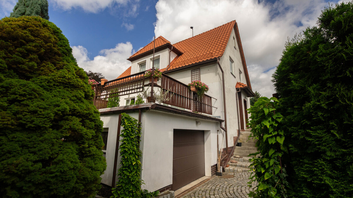 Elbląg * * * ABC NIERUCHOMOŚCI * * * NOWA OFERTA ! DOM WOLNOSTOJĄCY Z DUŻĄ DZIAŁKĄ W ŚWIETNEJ LOKALIZACJI dom o pow.