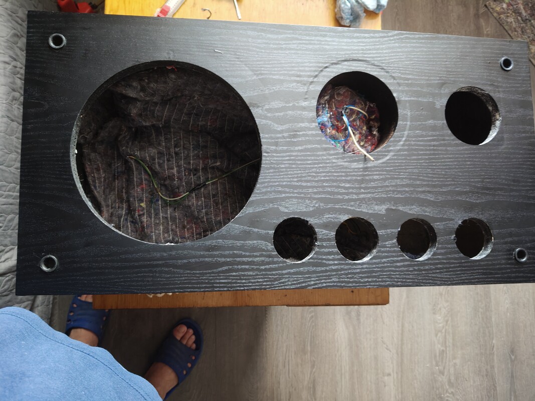 Elbląg Twoje głośniki charczą, mają sparciałe zawieszenia, a może jeden z nich całkowicie przestał grać? Nie kupuj