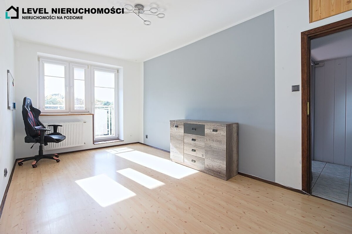 Elbląg LEVEL NIERUCHOMOŚCI Duże mieszkanie czteropokojowe, ul. Powstańców Warszawskich, Elbląg