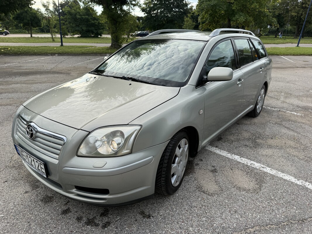 Elbląg Toyota Avensis T25 kombi 1.8 benzyna 129kmrocznik 2004przebieg 279tys km