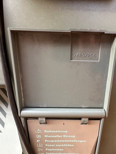 Elbląg Océ 9400 – drukarka wielkoformatowa + skaner + zapas papieru Sprzedam zestaw Océ 9400 do
