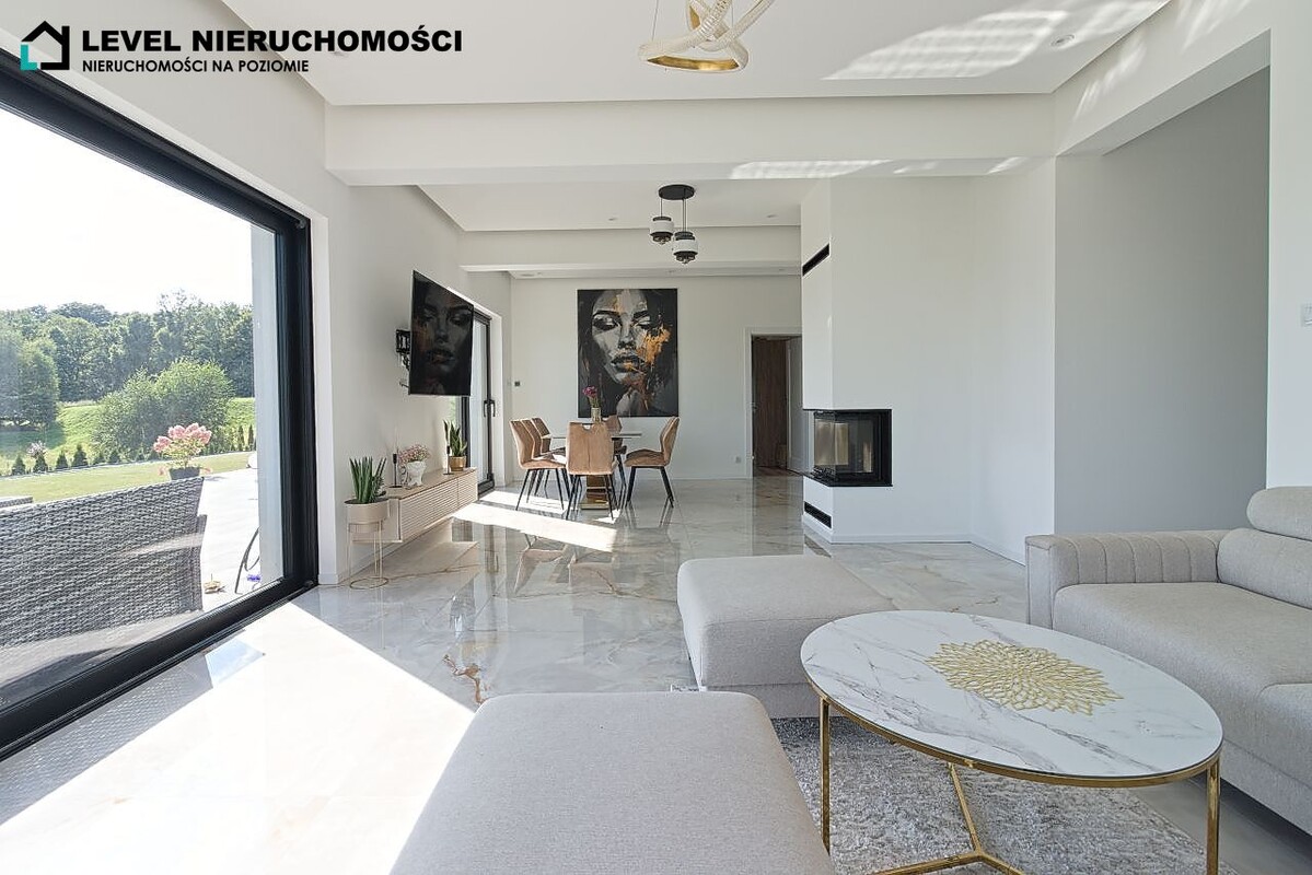 Elbląg LEVEL NIERUCHOMOŚCI Nowoczesny dom pod ElblągiemMyślęcin259,10 m2 NIERUCHOMOŚCI NA POZIOMIE