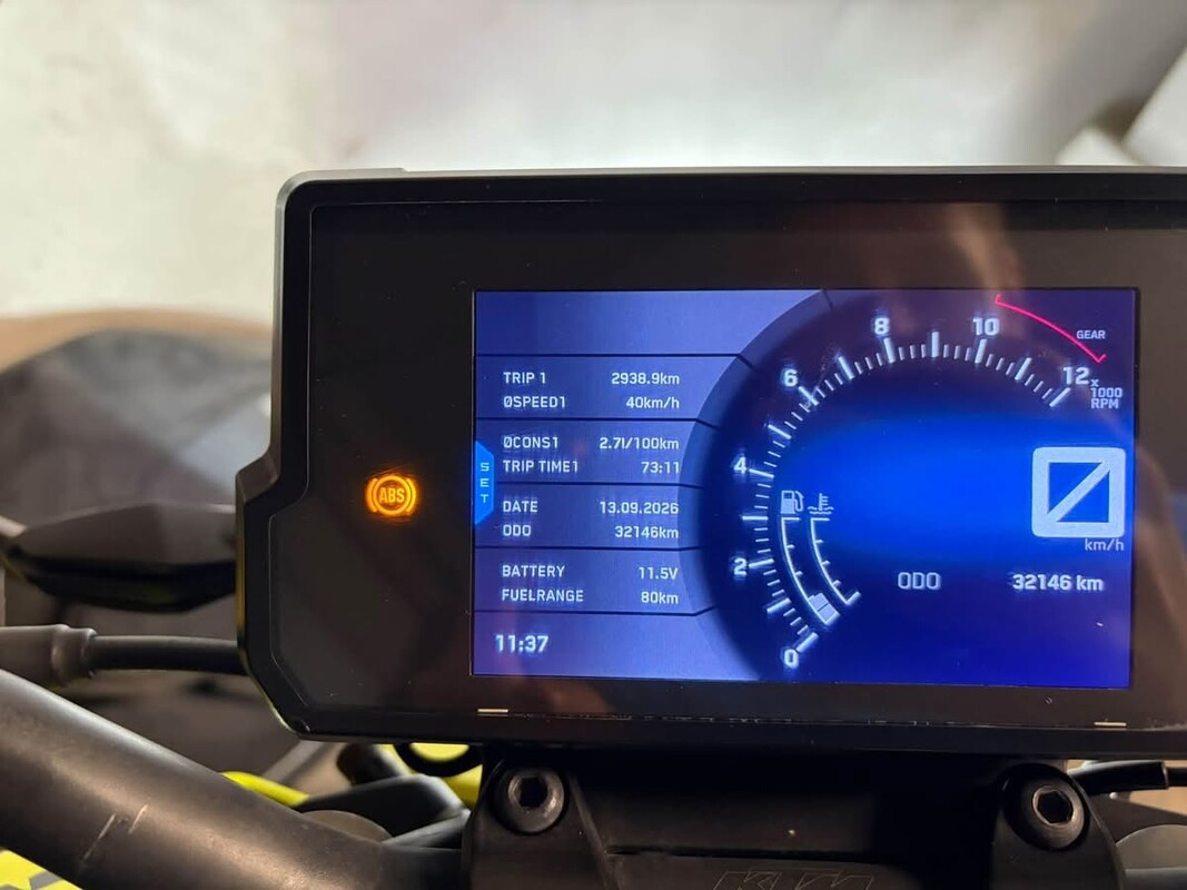 Elbląg **KTM DUKE 125 | 2017 | 32 146 km | 15 KM**