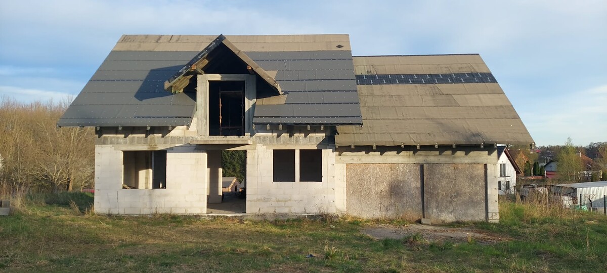 Elbląg Oferuję dom w stanie surowym w Małdytach według projektu o nazwie AJAKS BIS G2.Film z drona :