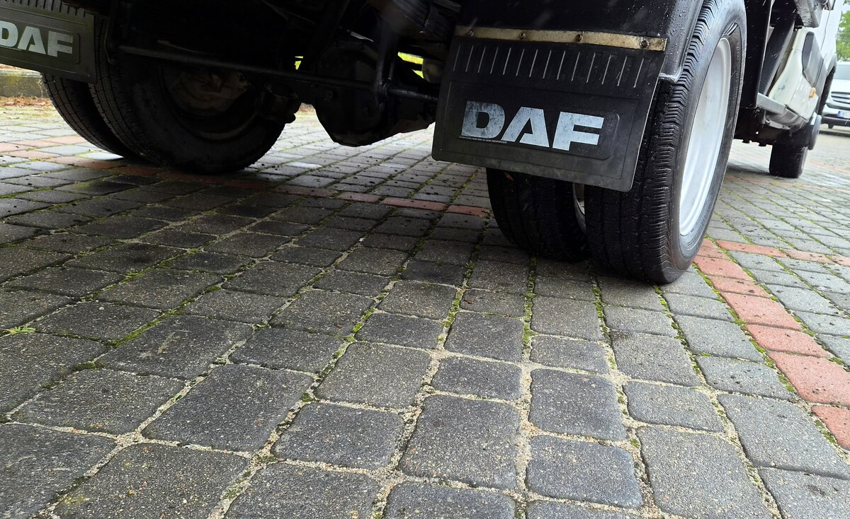 Elbląg IVECO Daily 2.3Diesel 115km 2008Rok 7-Osobowy Na Bliźniaku I Resorach Kat, B 3,5T-Wspomaganie Kierownicy Bardzo