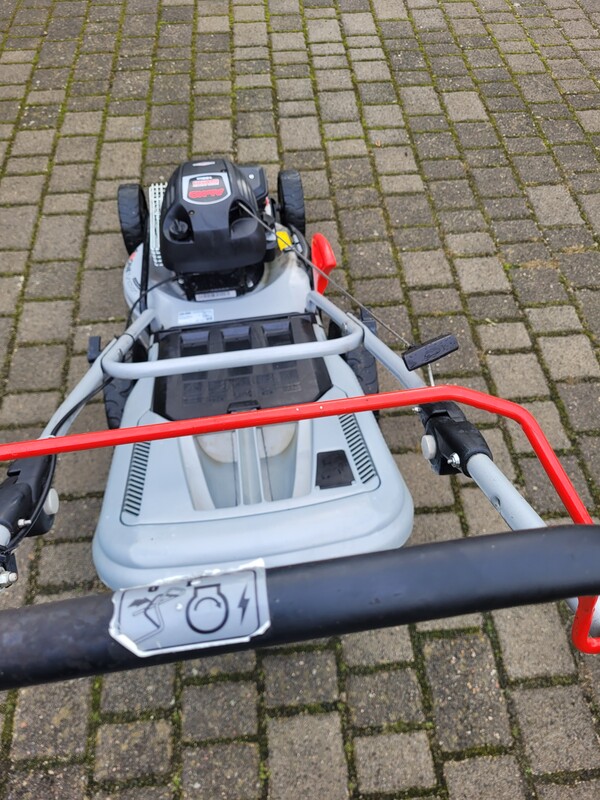 Elbląg Używana duża kosiarka spalinowa firmy AL-KO serii 500 model 470B napędzana niezawodnym silnikiem Briggs &