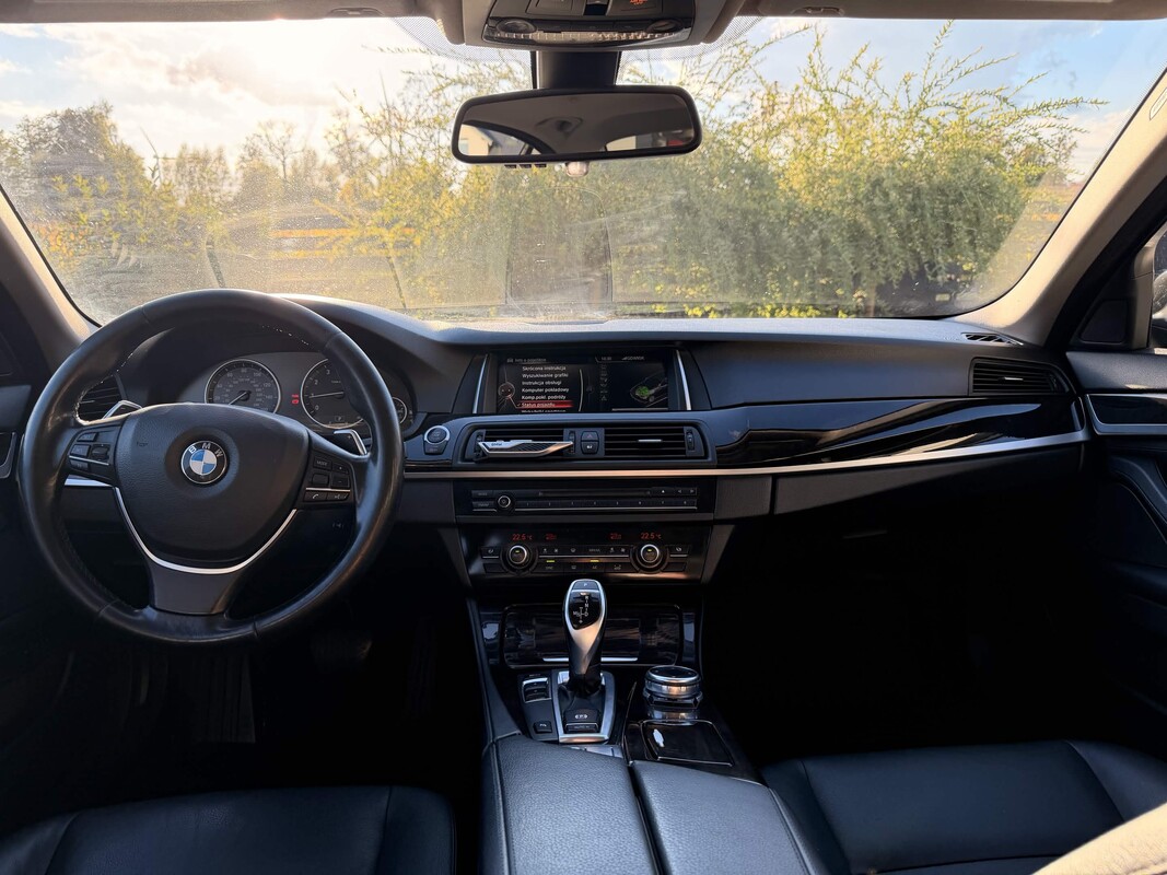 Elbląg BMW Seria-5 528i Luxury Line