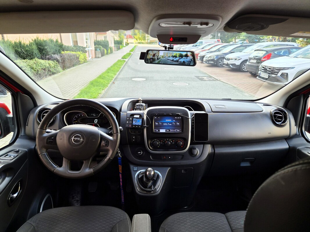 Elbląg Opel Vivaro-B Long 1.6Diesel 120K 2016Rok 6-Cio Osobowy Bogata Opcja Wyposażenia Elektryczne Szyby Elektryczne