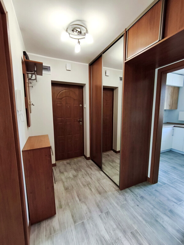 Elbląg Przestronne, umeblowane mieszkanie 3-pokojowe – 63 m², duży balkon i piwnica | Elbląg