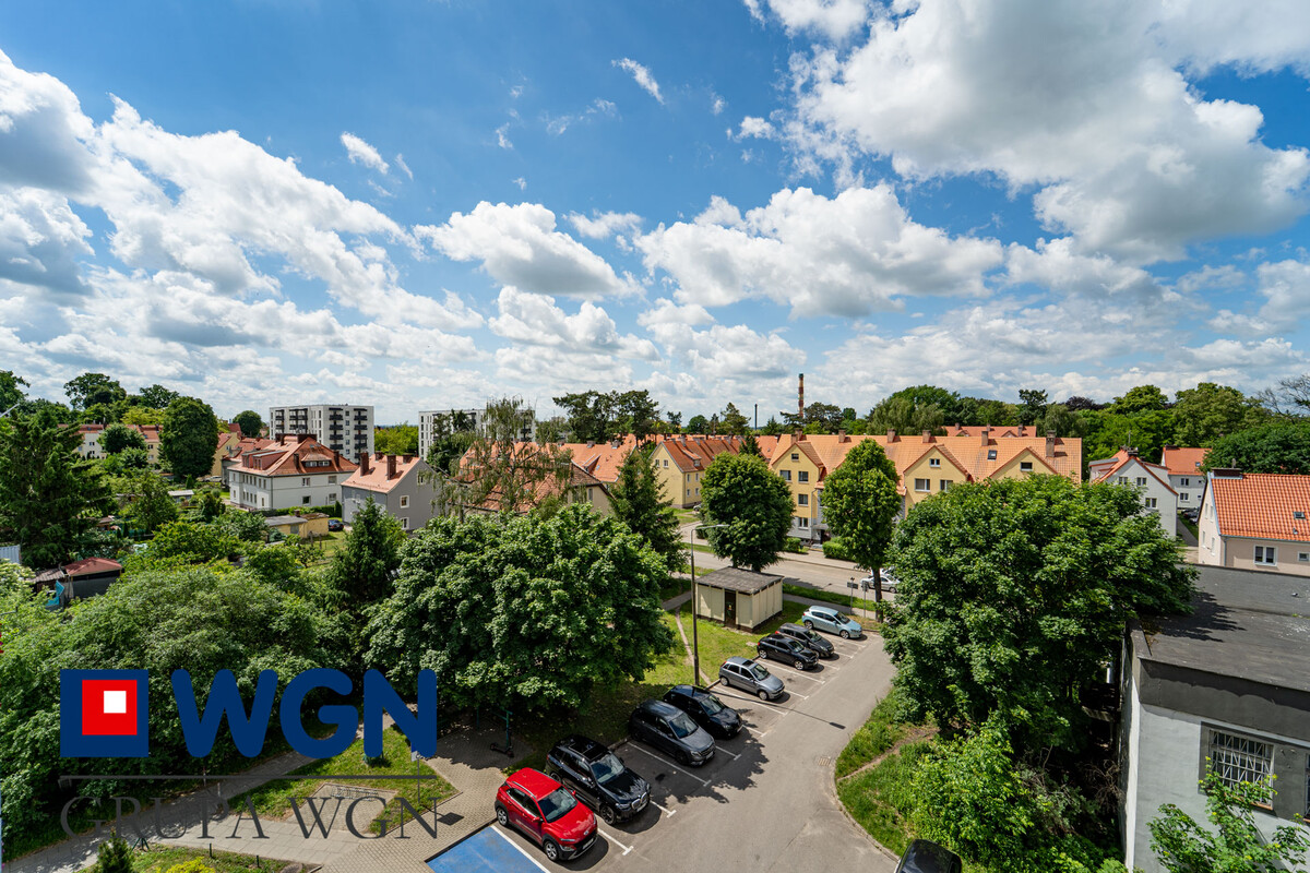 Elbląg WGN Nieruchomości - Oddział Elbląg prezentuje trzy pokojowe mieszkanie o pow. 49m2 w bloku 7 piętrowym przy ul.