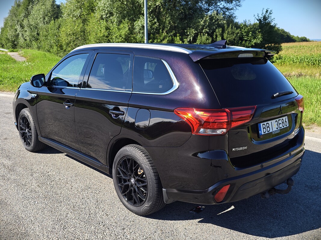 Elbląg Mitsubishi Outlander 2.4 phev 2019 rok 153 tyś. km.