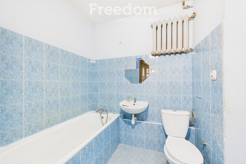 Elbląg FREEDOM NIERUCHOMOŚCISprzedam mieszkanie - Elbląg, Ogólna. Mieszkanie składa się z dwóch pokoi, kuchni,