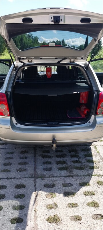 Elbląg Sprzedam niezawodna toyote avensis t25.
Samochod w stanie bardzo dobrym choc nosi slady uzytkowania. Toyotka