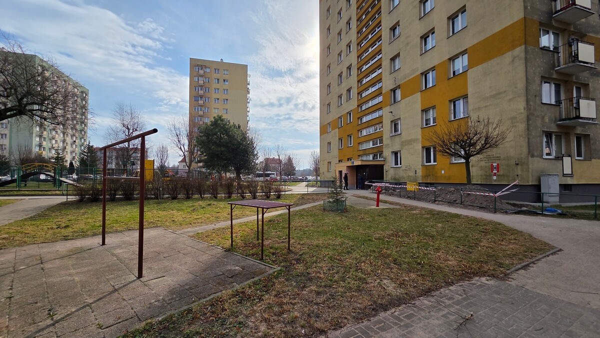 Elbląg SZULC & SZULC BIURO NIERUCHOMOŚCI NA SPRZEDAŻ Przestronne 3-pokojowe