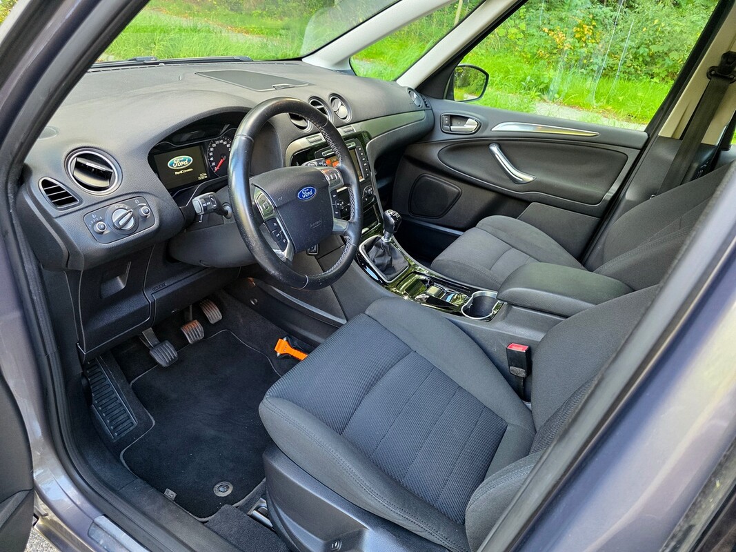 Elbląg Ford Galaxy 1.6 Benz 160km Po liftinguNavi czujniki parkowania alufelgi ConversZAREJESTROWANYSerwisowany