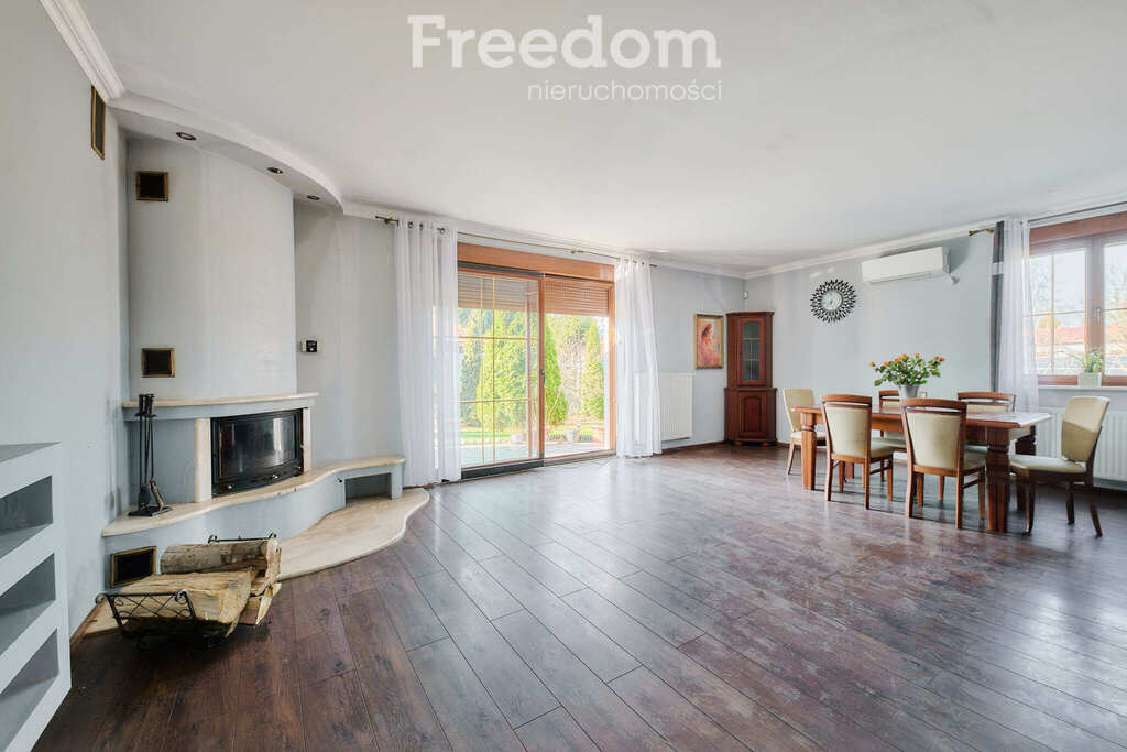 Elbląg FREEDOM NIERUCHOMOŚCISprzedam dom - Elbląg, Freta. Wymarzony dom z możliwością prowadzenia biznesu –