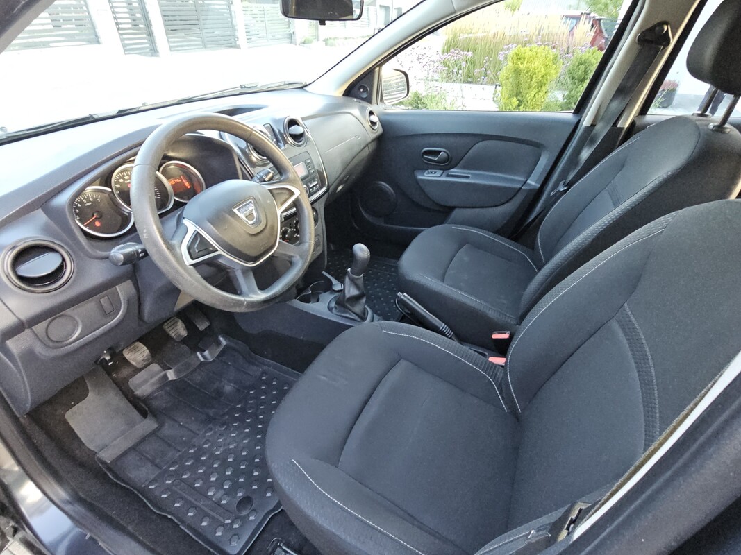 Elbląg DACIA SANDERO – Praktyczny kompakt z 2017 roku, idealny do codziennego użytkowania. Samochód w wersji SL