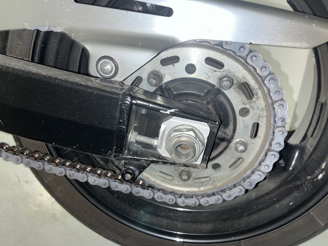 Elbląg Duży serwis dwa sezony temu. 3 właścicielw kraju. kupiony w polskim salonie.
Do motocykla dorzucam kufer i