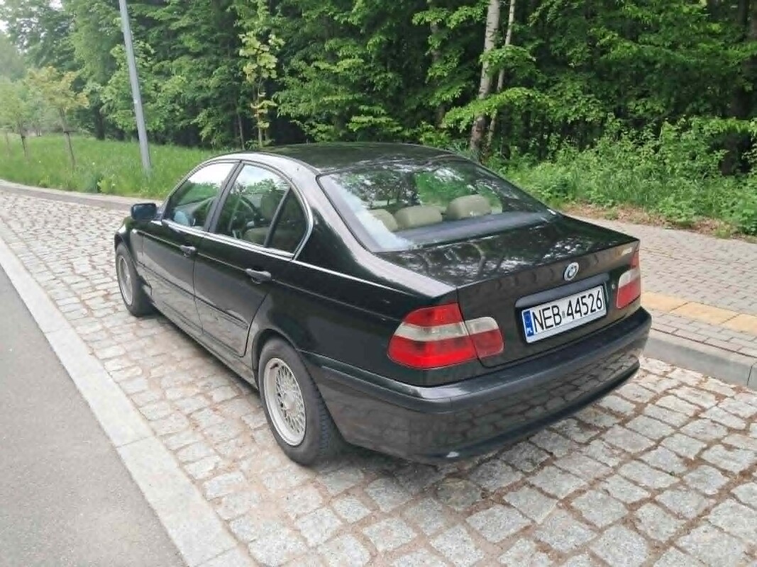 Elbląg Na sprzedaż BMW e46 318d 2004 rok. BMW Seria 3 – Klasyczny sedan z 2004 roku, znany z solidności i