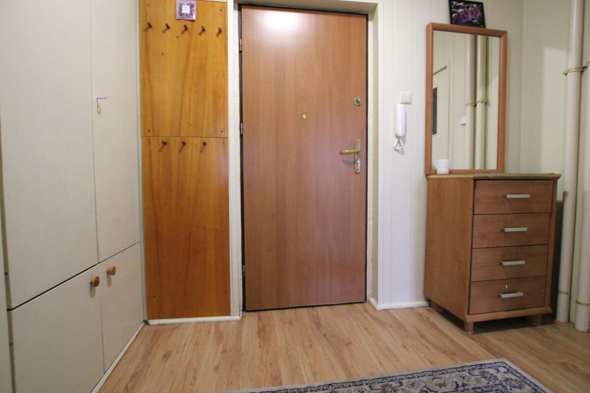 Elbląg NIERUCHOMOŚCI ANNA KRASZEWSKA Mieszkanie 1-pokojowe z balkonem i mediami miejskimi ul. Królewiecka,