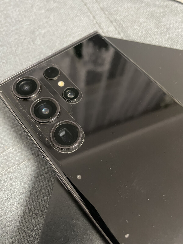 Elbląg Sprzedam w Telefon Samsung S23 Ultra w komplecie z zegarkiem Samsung Watch serii 8. Oba przedmioty są w dobrym