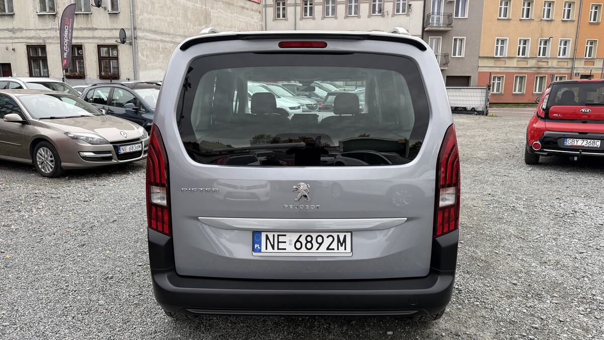 Elbląg Auto Leew LEWANDOWSKI Kupujemy i Sprzedajemy tylko dobre auta Za auta z Polskiego Salonu Płacimy Najwięcej