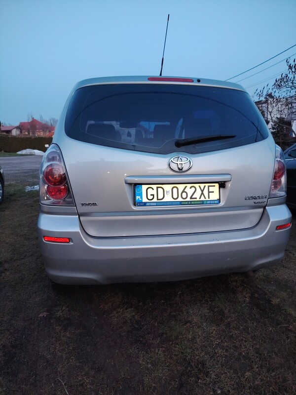 Elbląg Na sprzedaz Toyota Corolla Verso 7 osobowa z niezawodnym silnikiem 2.0 D4D diesel.
Auto przestronne, wygodne i