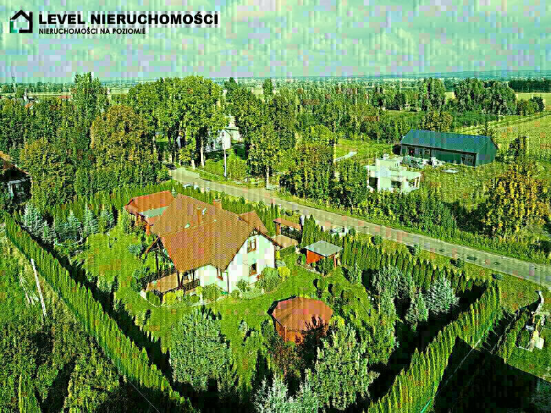 Elbląg LEVEL NIERUCHOMOŚCI Przepiękny dom wolnostojącyKarczowiska Górne NIERUCHOMOŚCI NA POZIOMIE