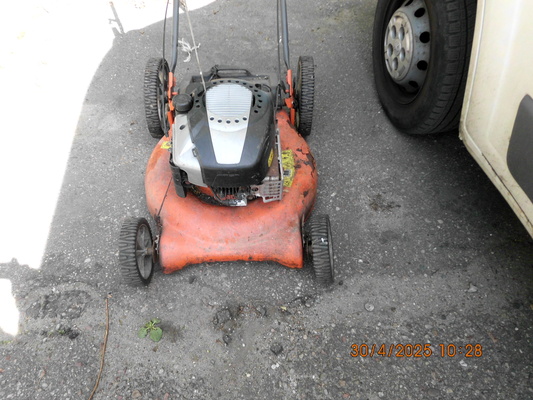 Elbląg Kosiarka spalinowa husqvarna
Witam posiadam na sprzedaż kosiarke spalinową bez kosza do naprawy nie odpalana