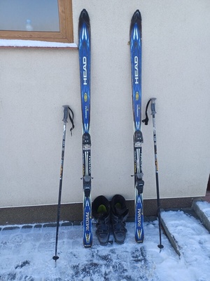 Elbląg Sprzedam narty buty kije.