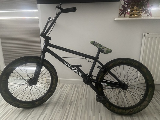 Elbląg Dziecięcy lub Młodzieżowy
Sprzedam solidny BMX Kush 2+ 20, idealny do trików, skateparku i jazdy street. Rower