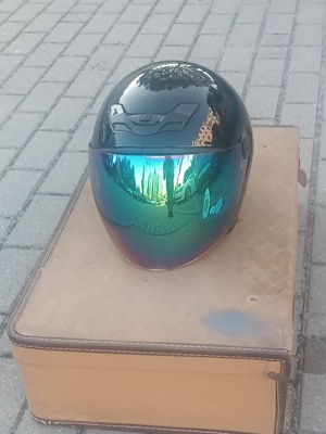 Elbląg Kask motocyklowy. Posiadam jeszcze jeden. W zestawie taniej. Zapraszam na pozostałe ogłoszenia.