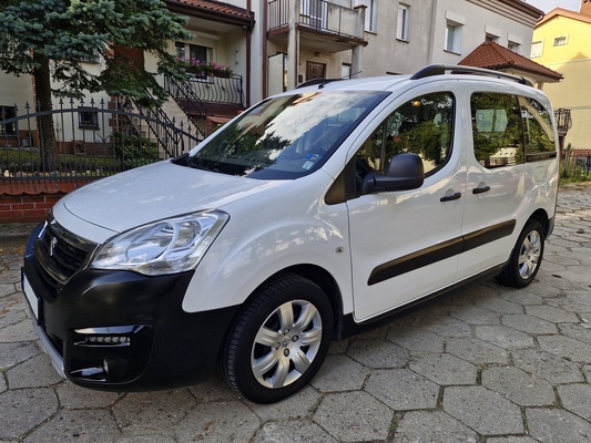 Elbląg Peugeot Partner1.6 DieselRok produkcji 2018KlimatyzacjaŚwiatła LEDKupiony w Polskim Salonie